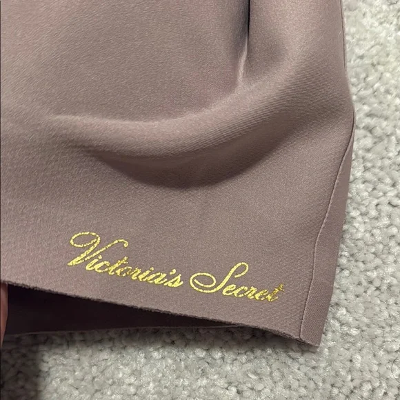 Victoria’s Secret High Line Scoop Neck Mauve Sports Bra - Size large - Picture 4 of 4